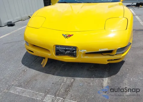 2000 Chevrolet Corvette из США, поврежденный, VIN 1G1YY32G3Y5115190